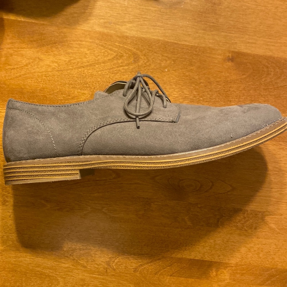 Mens dress shoes